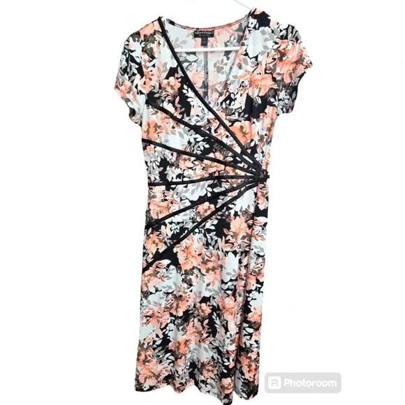 Connected Apparel Floral Dress - Picture 1 of 3